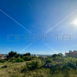 Građevinsko zemljište s pogledom na more u Vodicama, 875 m2 - snižena cijena!