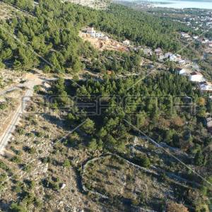 Građevinsko zemljište s pogledom, površine 1684m2, Starigrad Paklenica