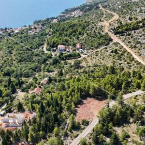 Građevinsko zemljište s pogledom, površine 1684m2, Starigrad Paklenica