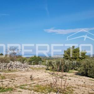 Građevinsko zemljište s pogledom na Primošten – Vadalj, 1645 m²
