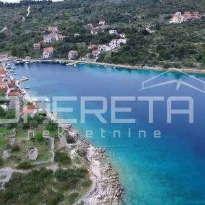 Građevinsko zemljište s pogledom na more, Drvenik Veliki kod Trogira