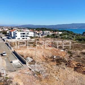 Građevinsko zemljište s panoramskim pogledom – Krk, 860 m²