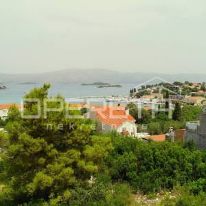 Građevinsko zemljište u Lumbardi s pogledom na more i blizinom plaža