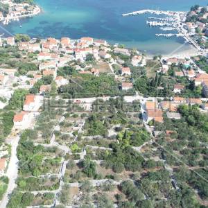 Građevinsko Zemljište u Lumbardi – Savršena Lokacija za Vaš Novi Dom ili Investi