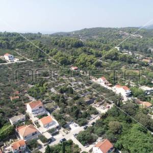 Građevinsko Zemljište u Lumbardi – Savršena Lokacija za Vaš Novi Dom ili Investi