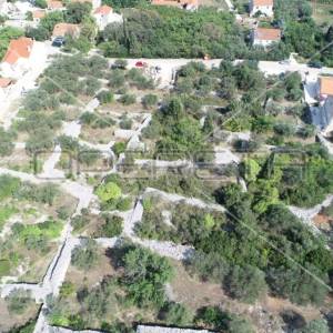 Građevinsko Zemljište u Lumbardi – Savršena Lokacija za Vaš Novi Dom ili Investi
