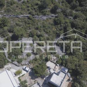 Građevinsko zemljište u Rogoznici – 1586 m², samo 250 m od mora