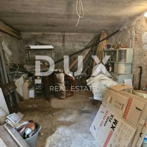 GROBNIK, ČAVLE - kuća u centru mjesta s velikim potencijalom