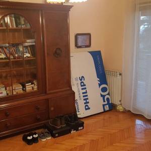GROBNIK, ČAVLE - Samostojeća kuća sa 4 stana,Gostinjska kuća,velika okućnica sa bazenom