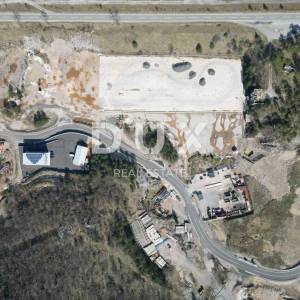 GROBNIK, ČAVLE, SOBOLI- građevinsko zemljište 40000m2 u komercijalnoj zoni za halu- poslovni prostor (namjena: trgovačka, zanat...