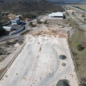 GROBNIK, ČAVLE, SOBOLI- građevinsko zemljište 40000m2 u komercijalnoj zoni za halu- poslovni prostor (namjena: trgovačka, zanat...