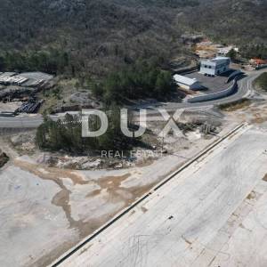 GROBNIK, ČAVLE, SOBOLI- građevinsko zemljište 40000m2 u komercijalnoj zoni za halu- poslovni prostor (namjena: trgovačka, zanat...