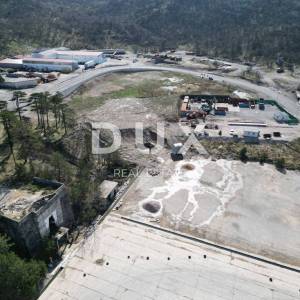 GROBNIK, ČAVLE, SOBOLI- građevinsko zemljište 5000m2 u komercijalnoj zoni za halu- poslovni prostor (namjena: trgovačka, zanats...