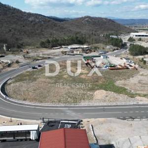 GROBNIK, ČAVLE, SOBOLI- građevinsko zemljište 10000m2 u komercijalnoj zoni za halu- poslovni prostor (namjena: trgovačka, zanat...