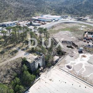 GROBNIK, ČAVLE, SOBOLI- građevinsko zemljište 10000m2 u komercijalnoj zoni za halu- poslovni prostor (namjena: trgovačka, zanat...