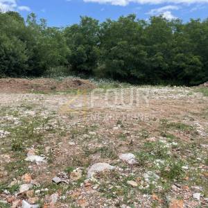 Grobnik, građevinsko zemljište 3.504m2