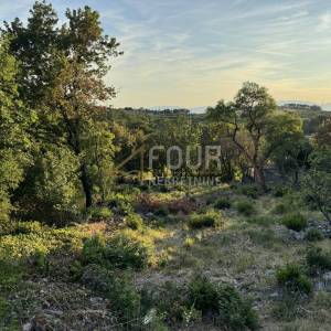 Hreljin, građevinsko zemljište 753m2
