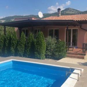 Hreljin - predivna kuća sa bazenom