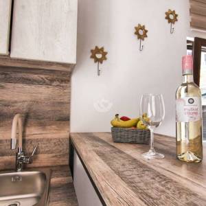 Hrvatska, Zadar, Turanj – Nekretnina s 2 apartmana za odmor u Dalmaciji, 200 m od plaže