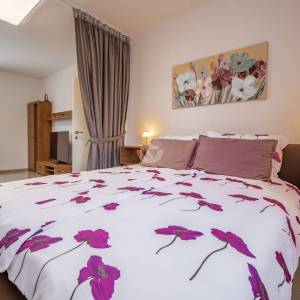Hrvatska, Zadar, Vir, 4 apartmana, visokokvalitetna i održavana, potpuno opremljena i namještena, investicijska nekretnina bliz...