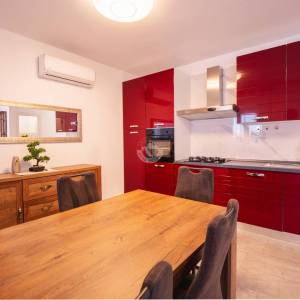 Hrvatska, Zadar, Vir, 4 apartmana, visokokvalitetna i održavana, potpuno opremljena i namještena, investicijska nekretnina bliz...