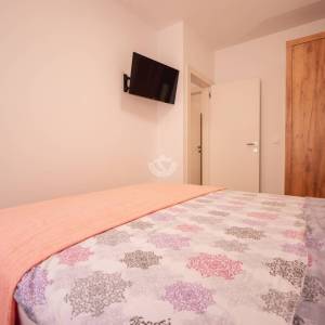 Hrvatska, Zadar, Vir, 4 apartmana, visokokvalitetna i održavana, potpuno opremljena i namještena, investicijska nekretnina bliz...