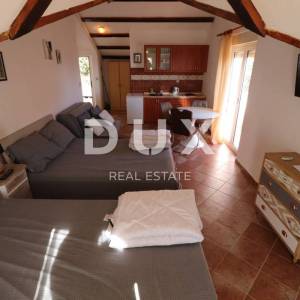 IČIĆI - Kuća sa 7 apartmana u blizini mora