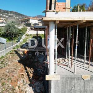 IČIĆI, POLJANE- kuća (započeta gradnje) 320m2 s panoramskim pogledom na more + okoliš 1123m2 