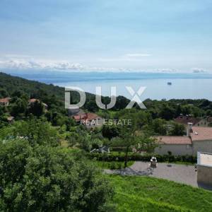 IČIĆI, POLJANE- villa 250m2 s pogledom na more i bazenom + uređena okućnica 1100m2