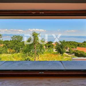 IČIĆI, POLJANE- villa 250m2 s pogledom na more i bazenom + uređena okućnica 1100m2