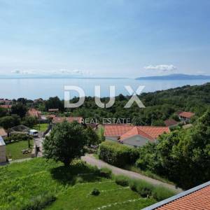 IČIĆI, POLJANE- villa 250m2 s pogledom na more i bazenom + uređena okućnica 1100m2