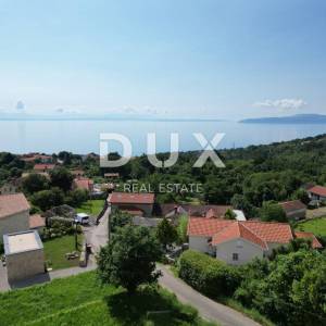 IČIĆI, POLJANE- villa 250m2 s pogledom na more i bazenom + uređena okućnica 1100m2