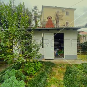 Idealna lokacija s dva funkcionalna stana u blizini mora, Opatija 