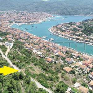 Idealno Građevinsko Zemljište od 1.190 m², Mirna Lokacija s Pogledom na More, Ve