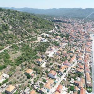 Idealno Građevinsko Zemljište od 1.190 m², Mirna Lokacija s Pogledom na More, Ve
