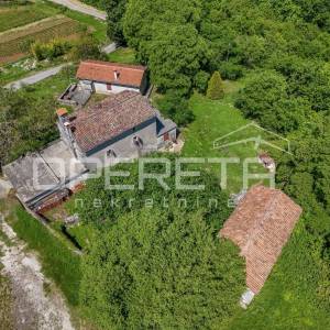 Idilično imanje od 23900m2 kraj Labina (Građ 2.848 m² +Poljoprivredno zemljište: