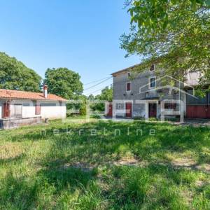 Idilično imanje od 23900m2 kraj Labina (Građ 2.848 m² +Poljoprivredno zemljište: