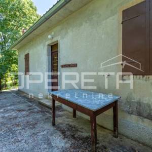 Idilično imanje od 23900m2 kraj Labina (Građ 2.848 m² +Poljoprivredno zemljište: