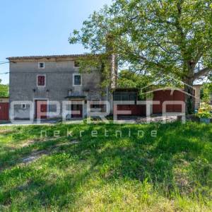Idilično imanje od 23900m2 kraj Labina (Građ 2.848 m² +Poljoprivredno zemljište: