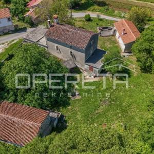 Idilično imanje od 23900m2 kraj Labina (Građ 2.848 m² +Poljoprivredno zemljište: