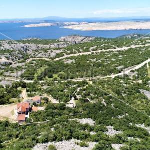 Impresivna i izolirana kuća s bazenom u Parku prirode Velebit