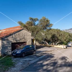 Investicija, kuća sa poslovnim prostorom, Žrnovska Banja, otok Korčula