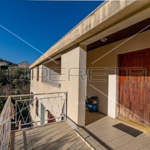 Investicija, kuća sa poslovnim prostorom, Žrnovska Banja, otok Korčula