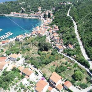 Investicija u Prirodi – Poljoprivredno Zemljište od 762m2 na Korčuli