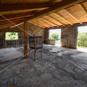 Investicijska prilika, Katuni, Šestanovac, kuća za adaptaciju