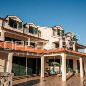 INVESTICIJSKA PRILIKA – KUĆA ZA TURISTIČKE SVRHE U CISTI PROVO