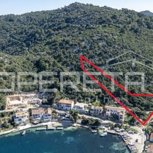 Investicijska prilika na Lastovu: Zemljište uz more, 5107 m²