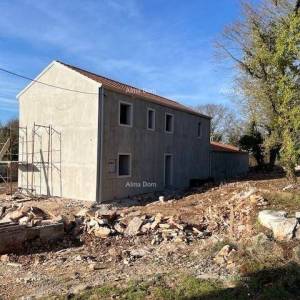 Istarska stancija na prodaju, okolica Grožnjana