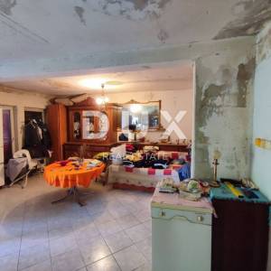 ISTRA, BALE - Kuća za renovaciju!
