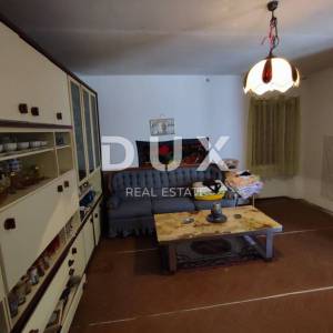 ISTRA, BALE - Kuća za renovaciju!